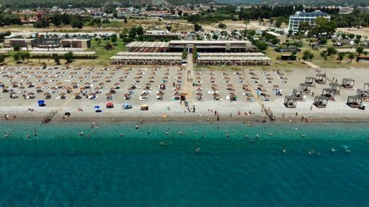 Antalya'nın halk plajları yaz sezonunda rekor kırdı: Ziyaretçi sayısı 2 milyonu aştı