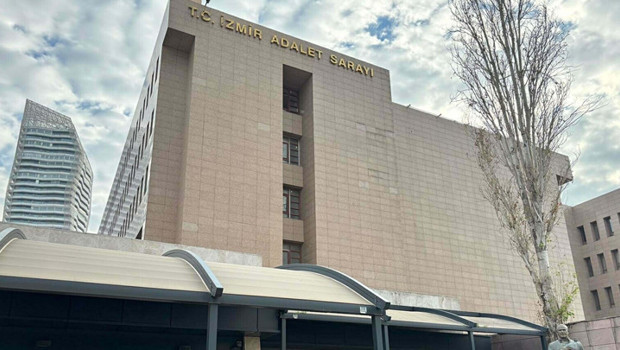 İzmir merkezli yasa dışı bahis çetesine büyük darbe: Örgüt elebaşı dahil 20 kişi tutuklandı