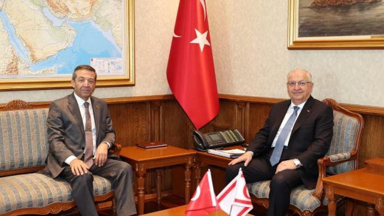 Bakan Güler, KKTC'li mevkidaşı Ertuğruloğlu'nu Milli Savunma Bakanlığı'nda ağırladı
