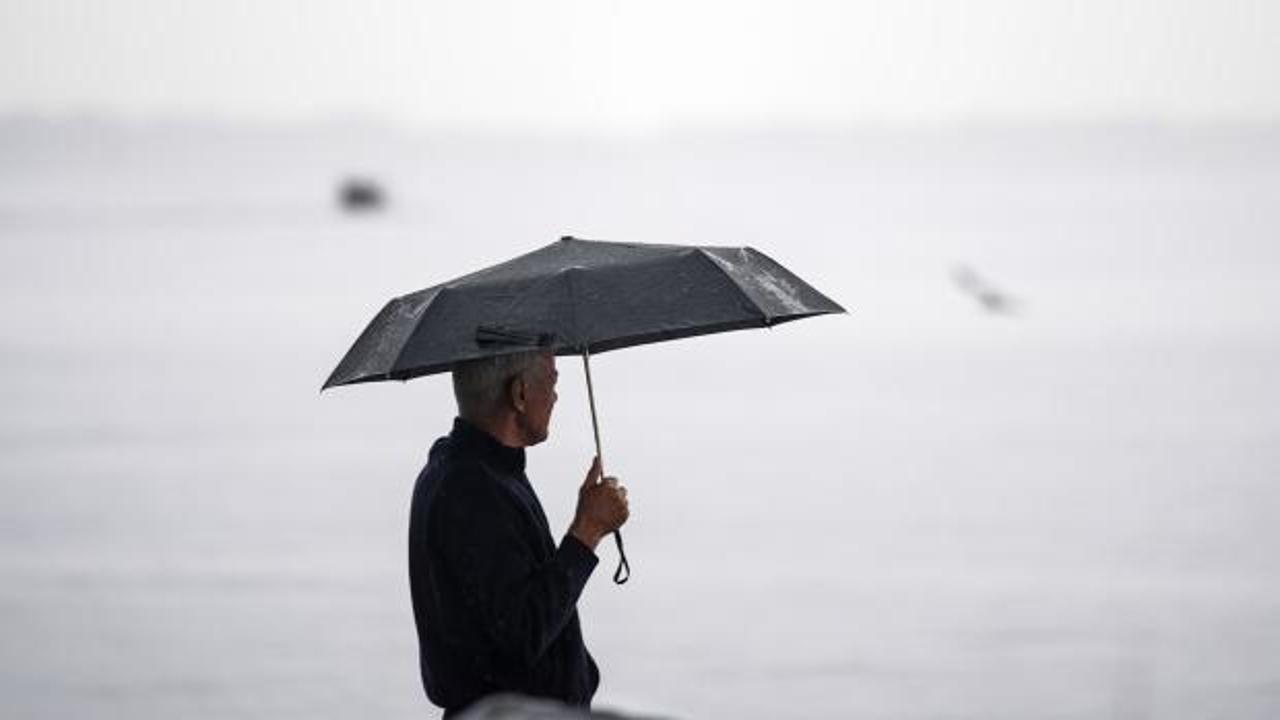 Meteoroloji'den yeni hava raporu: Bazı bölgelerde sağanak bekleniyor