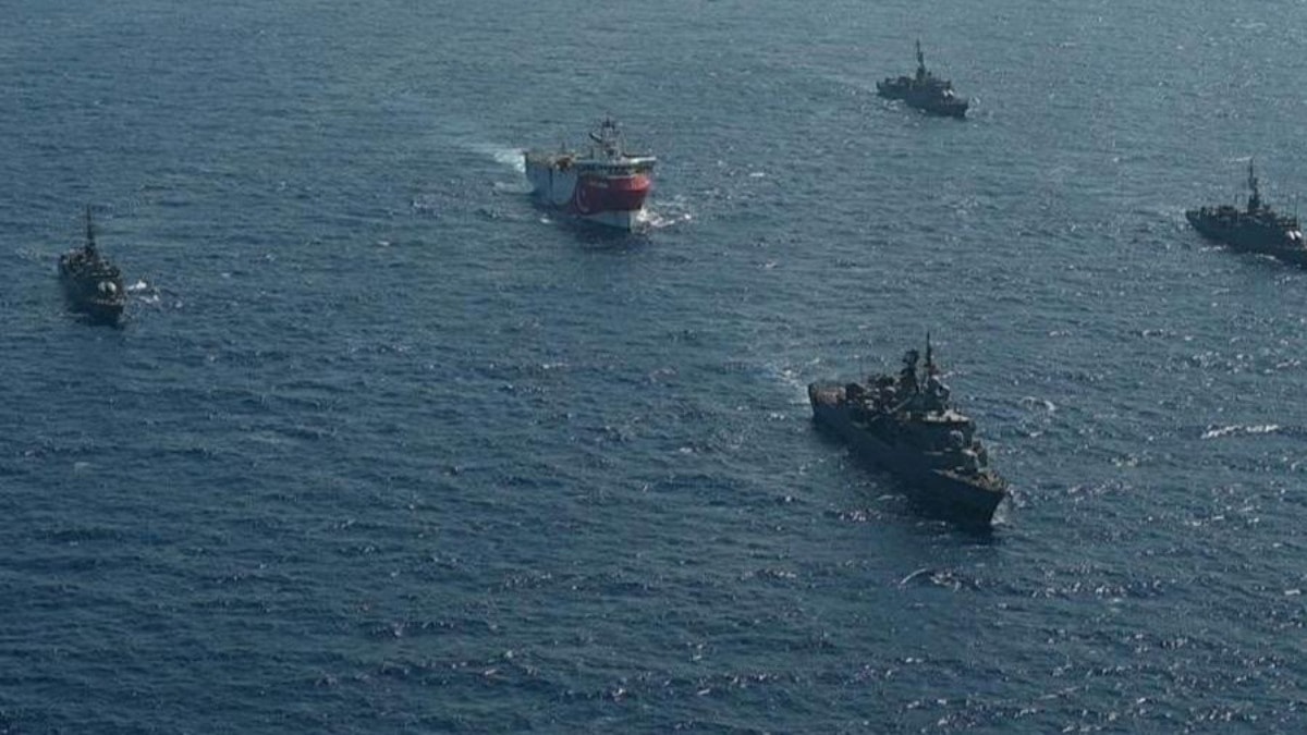 Ege ile Akdeniz'de enerji hattında gerilim tırmanıyor