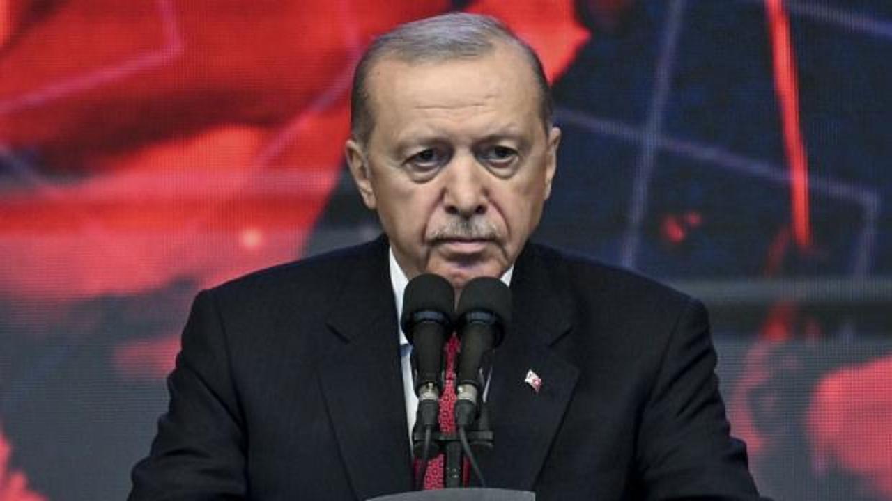 Erdoğan'dan Ayasofya'nın yeniden ibadete açılışının yıl dönümünde anlamlı mesaj