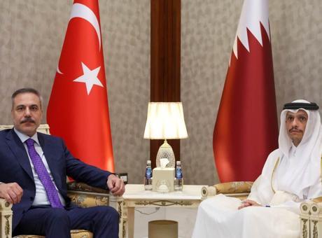 Bakan Fidan Katar'da kritik görüşmede: Al Sani ile masaya oturdu