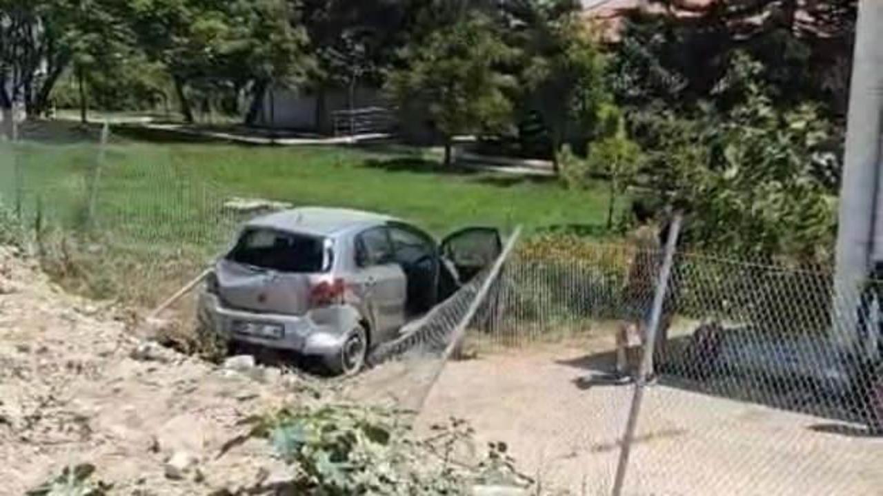 D-400 karayolunda feci kaza: Otomobil araştırma enstitüsünün bahçesine uçtu