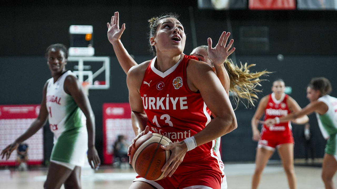 Potanın Perileri'nden Portekiz Karşısında Net Galibiyet