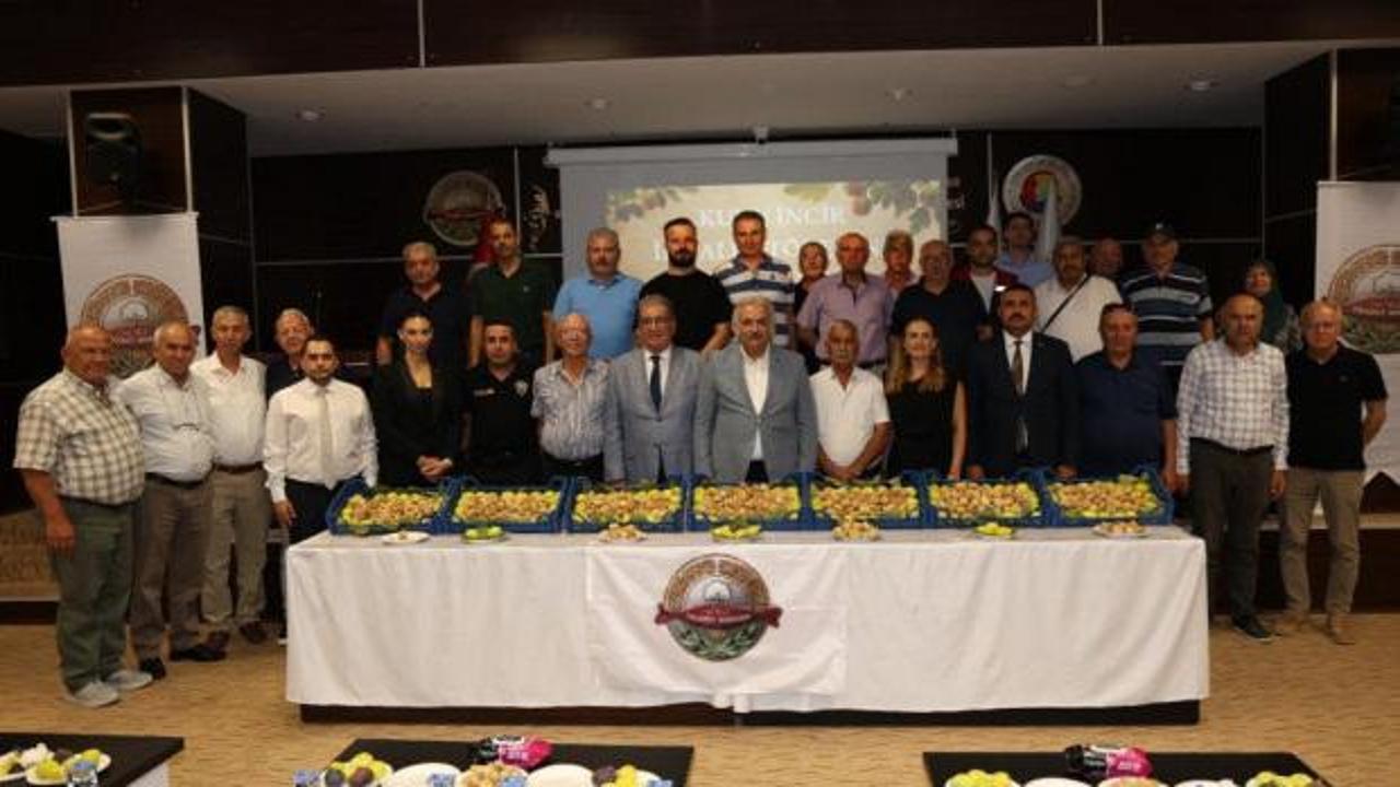 Söke'de sezonun ilk kuru inciri 600 TL'den alıcı buldu