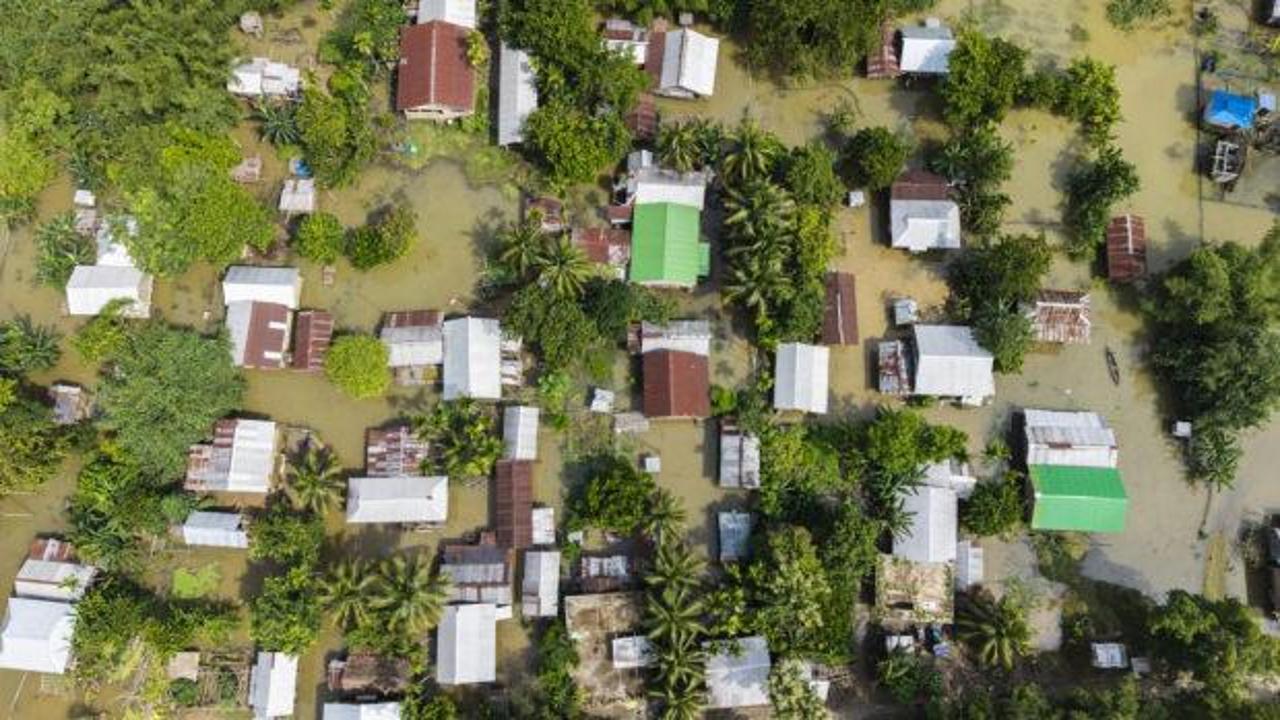 Hindistan'ın Assam eyaletinde sel felaketi: Ölü sayısı 100'e çıktı