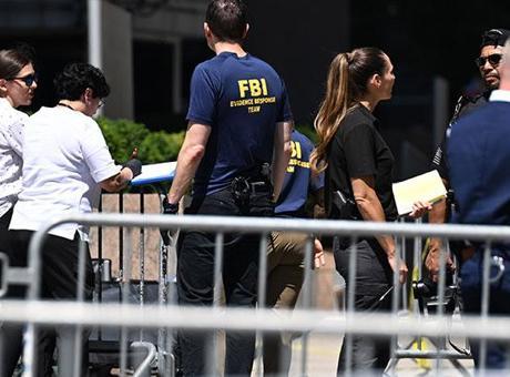 New York'ta FBI binası önünde patlama: Şüpheli gözaltına alındı