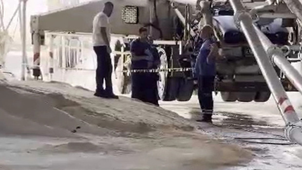 Antalya'da iş kazası: Kamyonunu temizlemek isteyen operatör sabah aracın yanında ölü bulundu