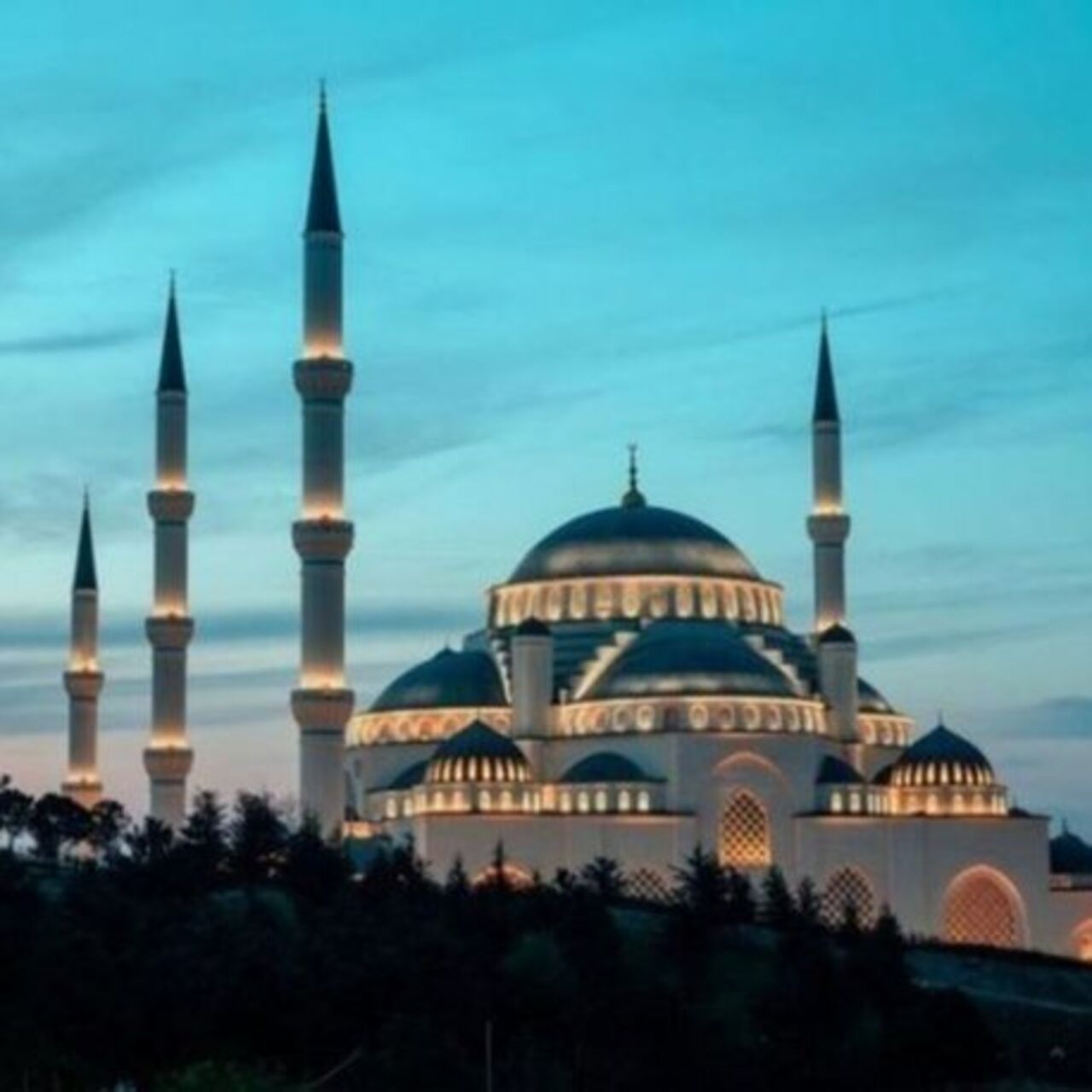 15 Temmuz gecesi camilerden yükselecek selanın saati belli oldu