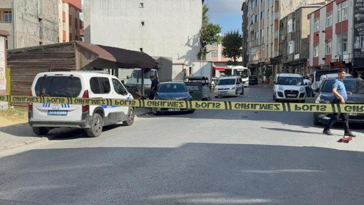 Esenyurt'ta alacak kavgası kanlı bitti: 2 kişi kurşun yağmuruna tutuldu