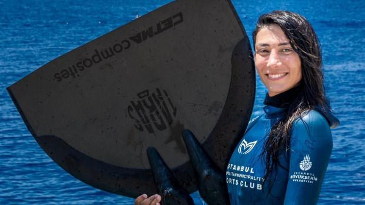Milli sporcu Fatma Uruk, Mısır'da CMAS Dünya Kupası'nda zirveye çıktı