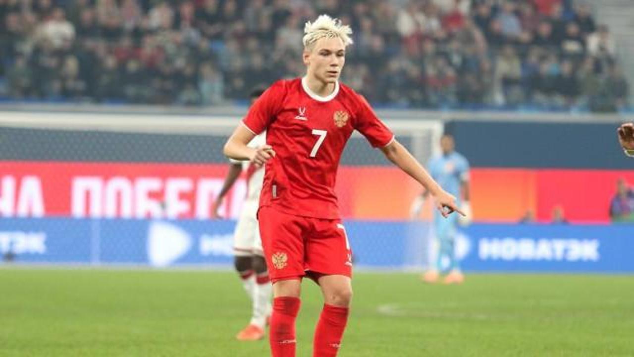 Son dakika... Galatasaray, Aleksey Batrakov'u duyurdu!