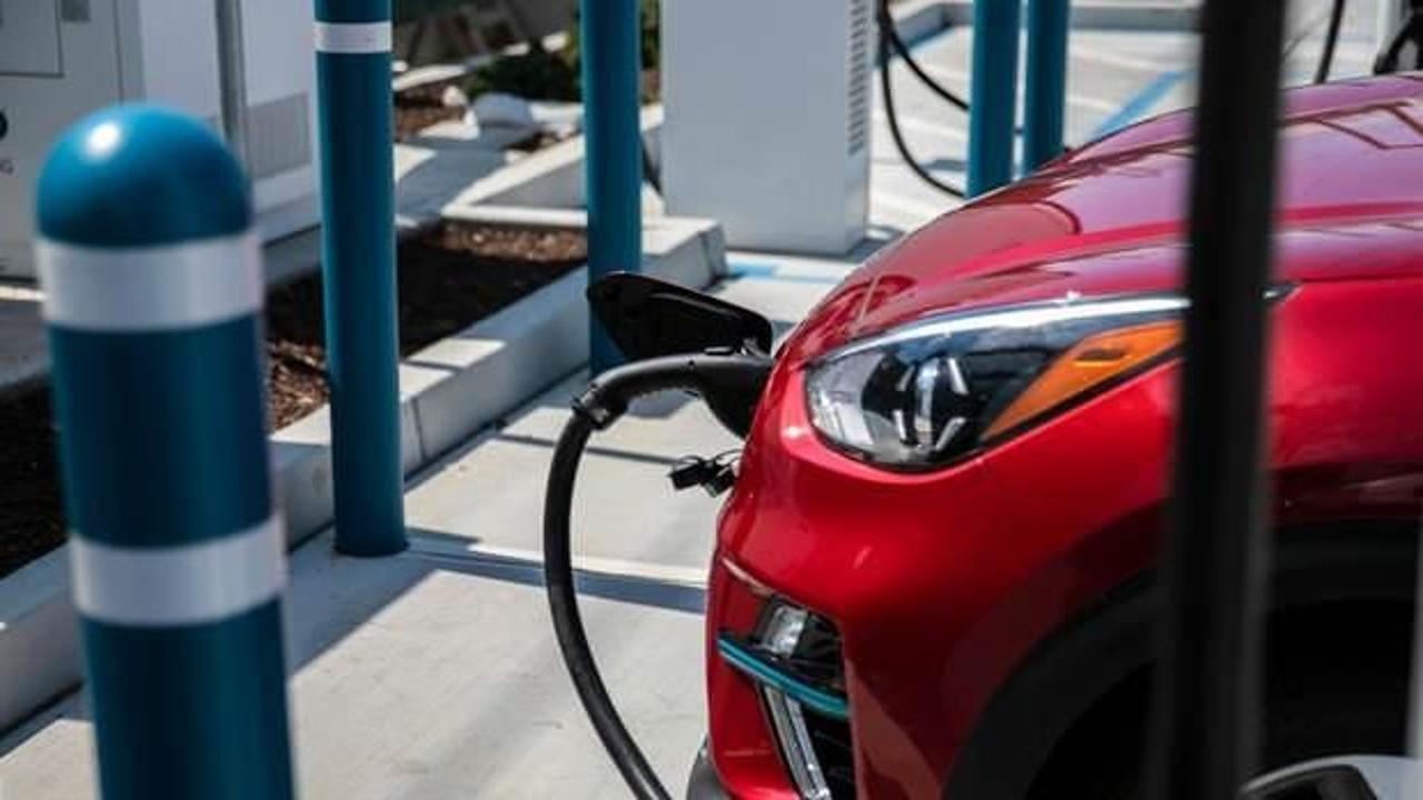 Türkiye'de elektrikli araç şarjında tarihi rekor: Temmuzda tüketim ikiye katlandı