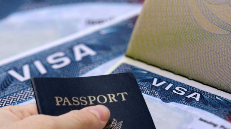 Vizesiz seyahat müjdesi: Bir yıl boyunca pasaportsuz dolaşabilecekler