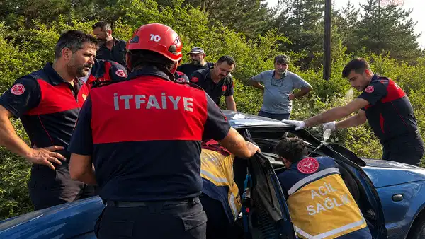 Karadeniz Ereğli'de işçi servisi ile otomobil çarpıştı: 1 kişi ağır yaralı