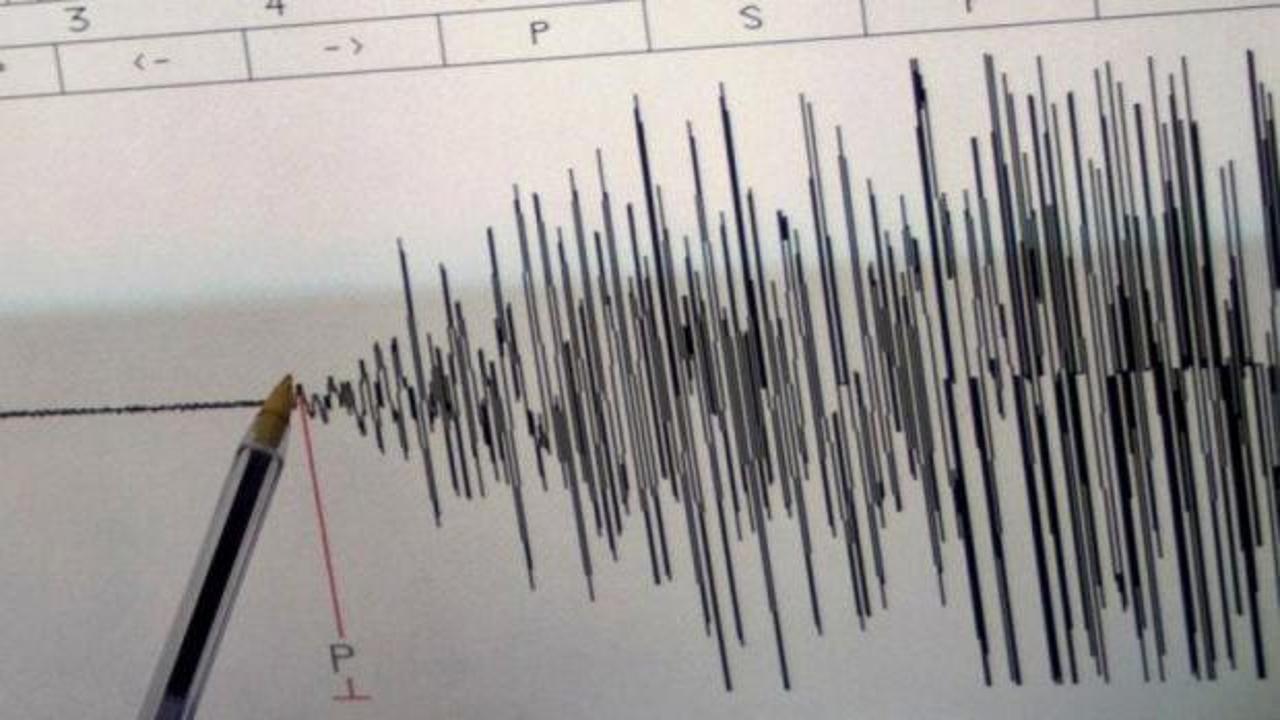 İran'da 5 büyüklüğünde deprem: Kızılay ekipleri bölgede