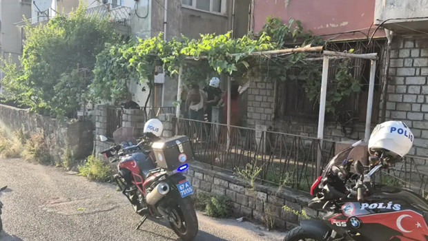 Balkon yıkama tartışması kanlı bitti: 3 kişi yaralandı