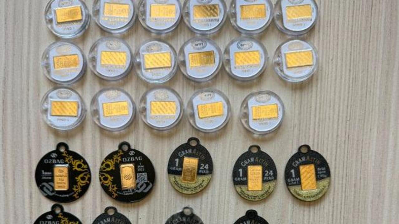 Sahte altınla kuyumcuları dolandırmak isteyen 2 kişi tutuklandı