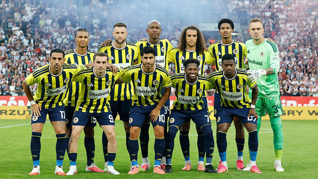 Fenerbahçe'de ayrılık rüzgârı: Brezilyalı yıldız Sturm Graz maçının ardından taraftarlara veda etti