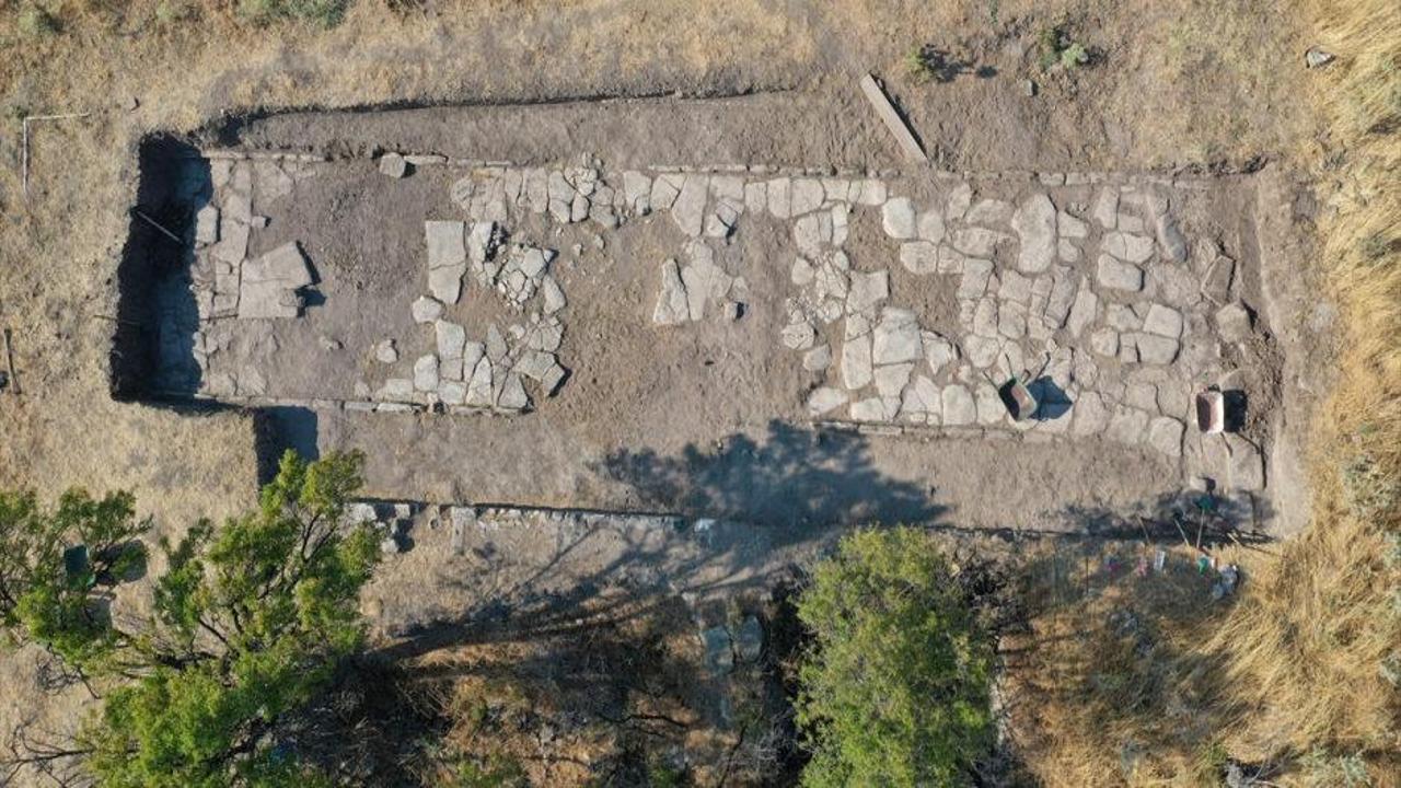 Troya Antik Kenti'nde 1500 Yıllık Depremin İzleri Gün Yüzüne Çıktı