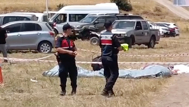 Çorum'da yamaç paraşütü şenliğinde acı kaza: 30 metreden düşen pilot yaşamını yitirdi