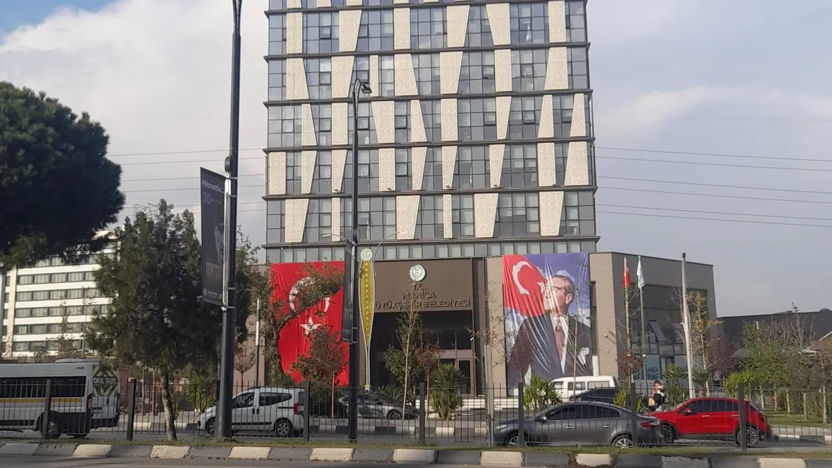 Yeni Parti'de İlçe Başkanları Sosyal Medyada Birbirine Girdi: 'Büyük Ayıp'