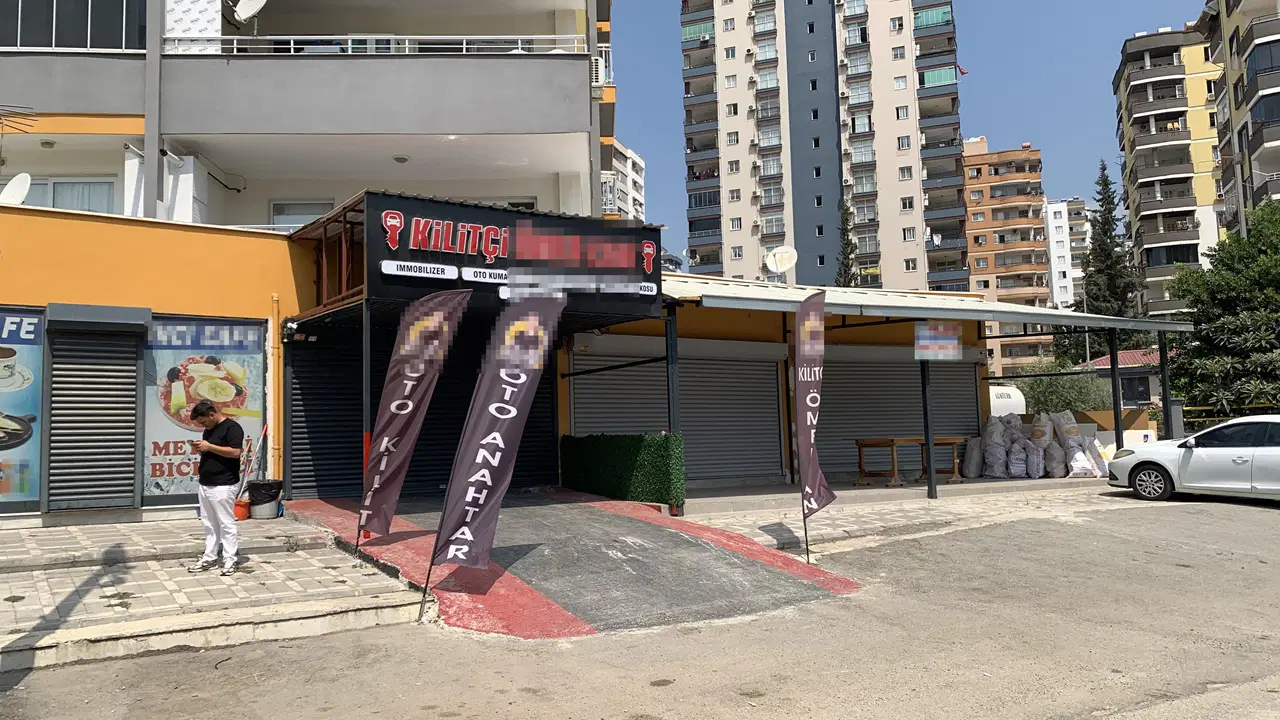 Adana'da atölyede korkunç keşif: İş yeri sahibi ve yanındaki kadın ölü bulundu