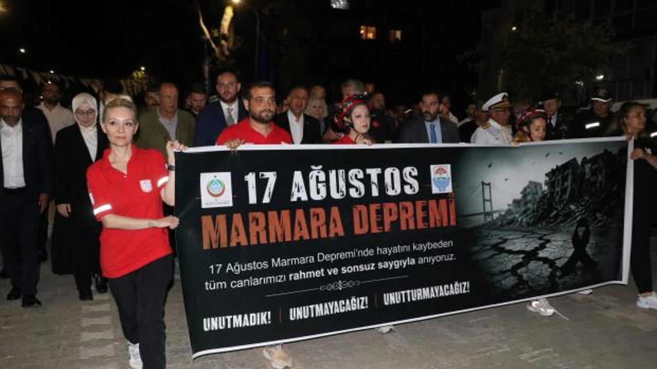 Marmara Depremi’nde hayatını kaybedenler Yalova’da anıldı
