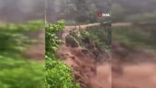 Giresun'da sağanak felaketi: 4 ilçede dereler taştı, vatandaşlar zor anlar yaşadı