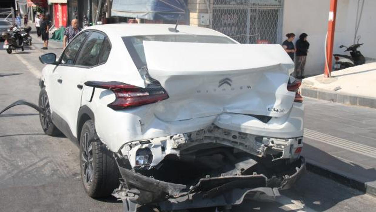 Antalya'da zincirleme kaza: 5 araç birbirine girdi, 6 kişi yaralandı