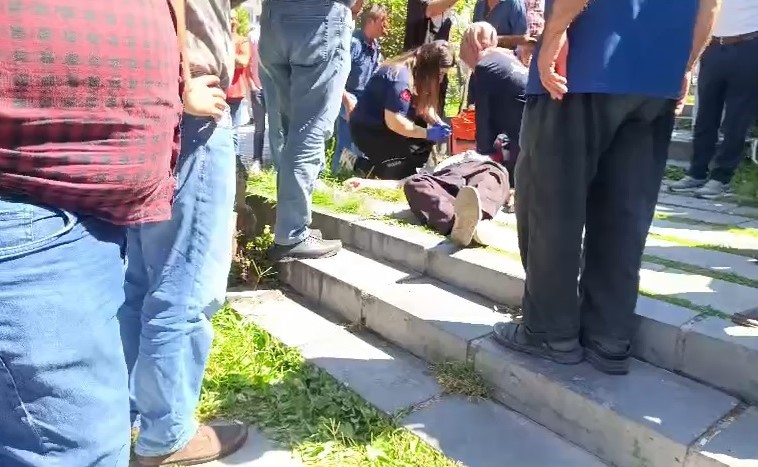 Develi'de yürekleri ağza getiren anlar: Yolda yürürken kalp krizi geçirdi