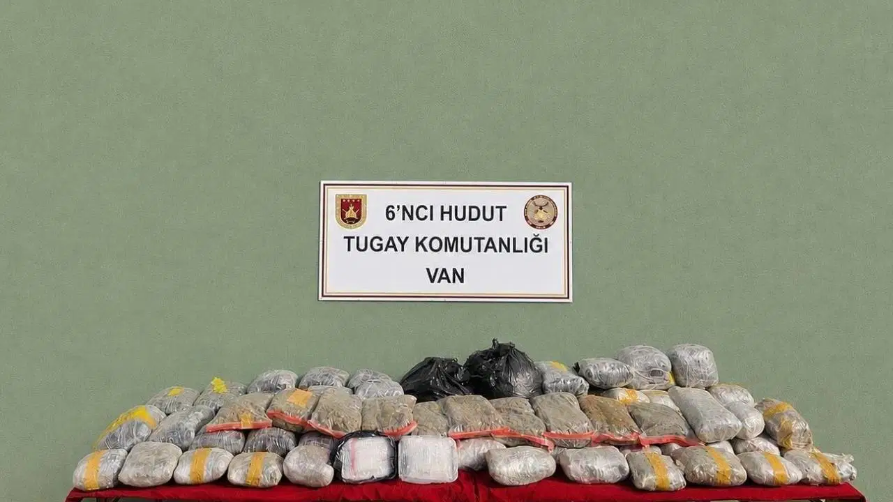 Van sınır hattında dev uyuşturucu operasyonu: 51 kilo ele geçirildi