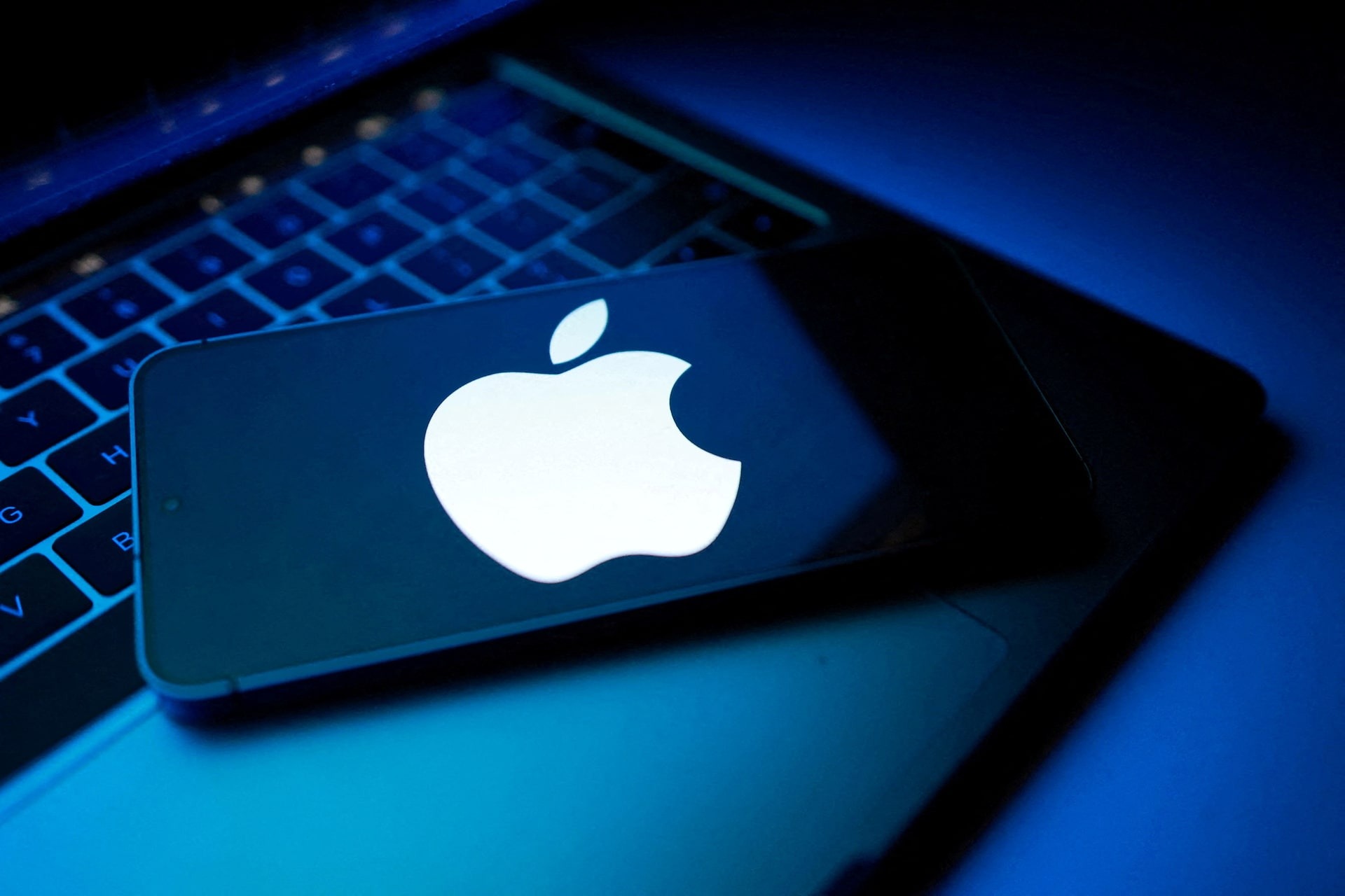 Apple, ticari sırlarını çaldığını iddia ederek OpenAI'a dava açtı