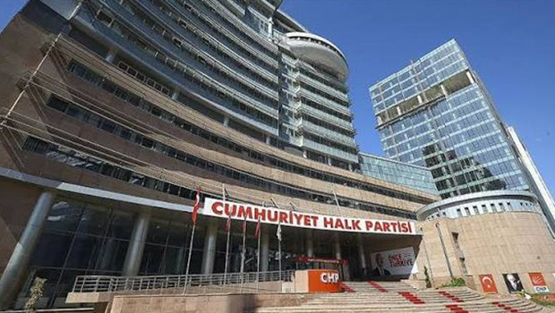 CHP'de teşkilat depremi: 4 il yönetimi feshedildi, 5 ile yeni başkan atandı