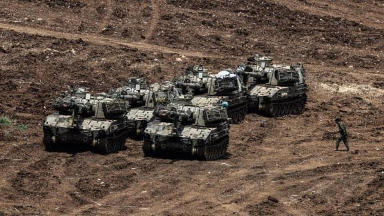 İsrail güçleri Suriye sınırında: Askeri konvoy kırsal bölgeye ilerledi