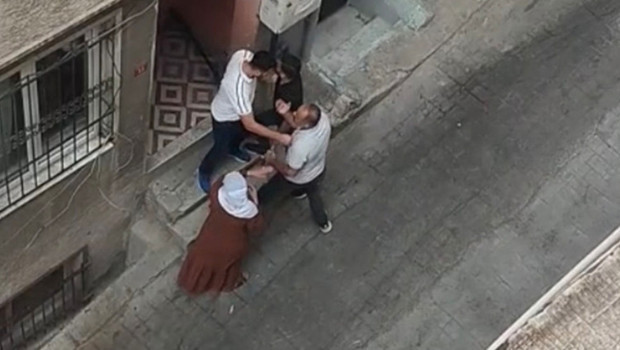 Beyoğlu'nda fön parası kavgası kanlı bitti: Eniştesinin evi basıldı