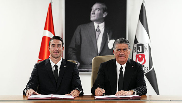 Beşiktaş, Dusan Vlahovic transferini KAP'a duyurdu! Yeni sözleşme detayları belli oldu