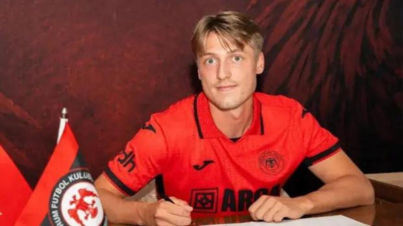 Çorum FK, Norveçli orta saha oyuncusu Karlsbakk'ı kadrosuna kattı
