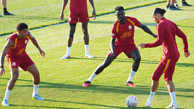 Galatasaray yeni sezon mesaisine hız kesmeden devam ediyor