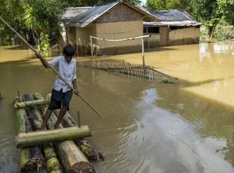 Hindistan'da muson felaketi derinleşiyor: Assam'da 41 kişi hayatını kaybetti, 900 bin kişi mağdur