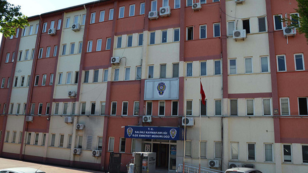Uzaklaştırma Kararına Rağmen Eve Geldi: Eşini 5 Bıçak Darbesiyle Öldürdü