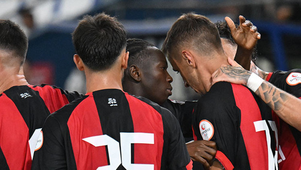 Fatih Karagümrük, sahasında Ümraniyespor'u 2-1'lik skorla geçti