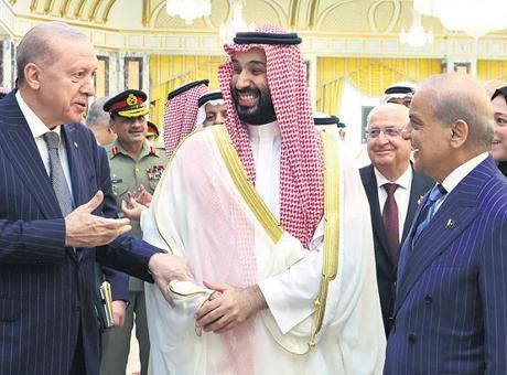 Mekke Savunma Anlaşması Washington'a Mesaj Olarak Yorumlandı
