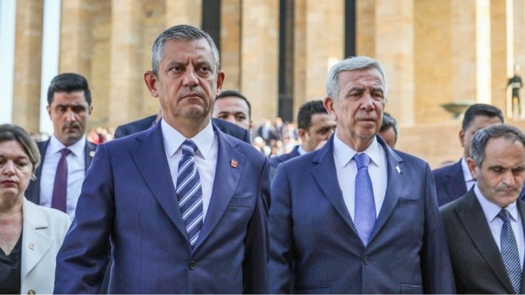 Yeni Parti'ye katılacak mı? Özgür Özel'den Mansur Yavaş açıklaması