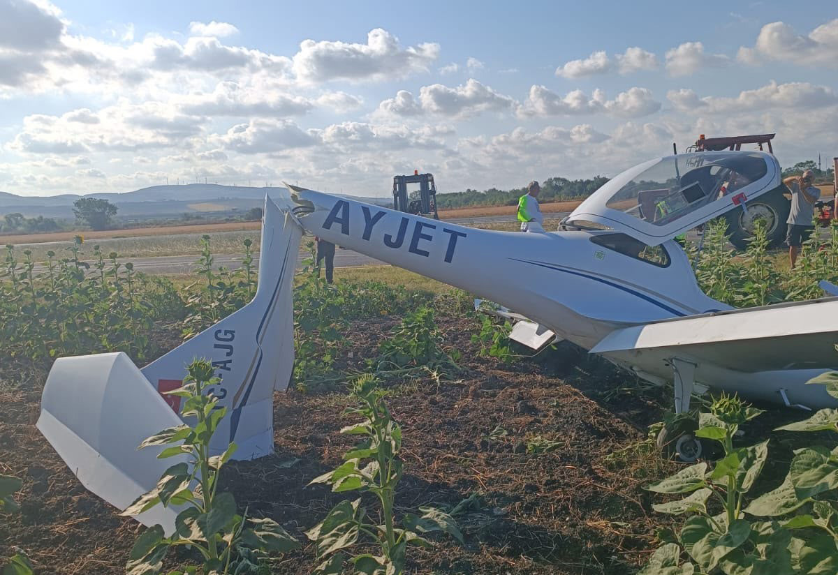 Çatalca'da eğitim uçağı sert iniş yaptı: Öğrenci pilot hafif yaralı