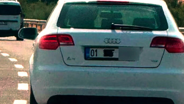 Plakasını kapatan sürücüye 140 bin TL'lik ceza: Otomobil 30 gün trafikten men edildi