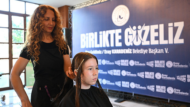 Gaziosmanpaşa'da 'Birlikte Güzeliz' projesiyle çocuklar gönüllü kuaförlerle buluştu