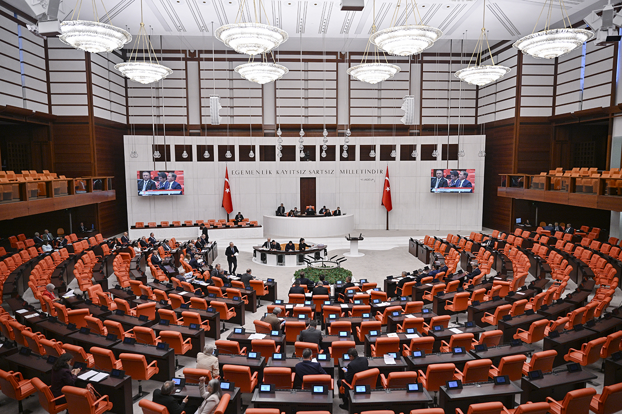 Meclis'in Yeni Tablosu: Yeni Parti İkinci Sıraya Yükseliyor, CHP Beşinci Sıraya Düşüyor