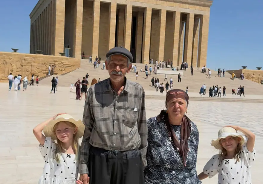 34 yıl sonra ikiz bebek sahibi olan aileye bakanlıktan destek